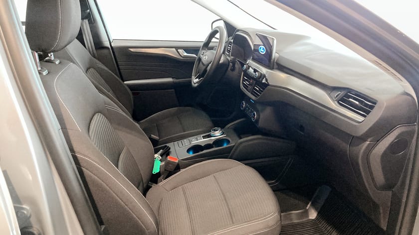 Bild 3 av Ford Kuga Plug-In Hybrid Titanium Phev 64km 225hk 4295kr/mån Privatleasing