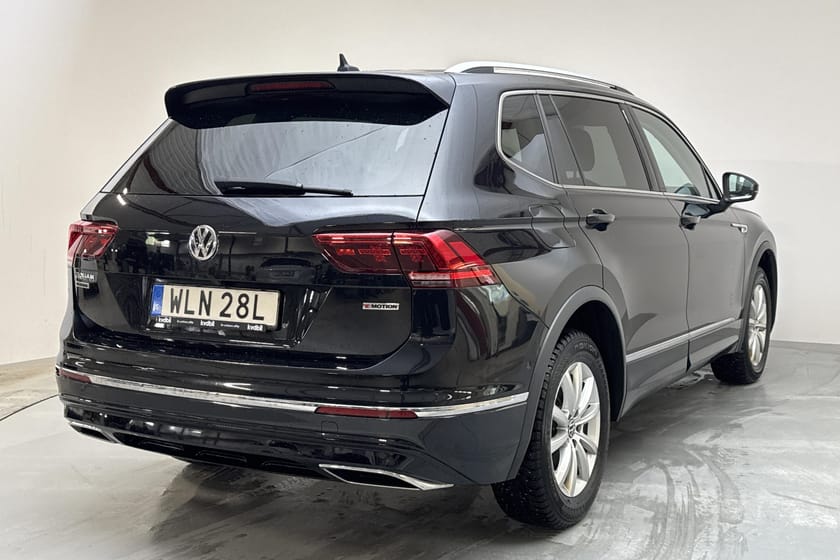 Bild 3 av Volkswagen Tiguan Allspace 7-sätes 2.0 TDI 4M 200hk R-Line Värmare