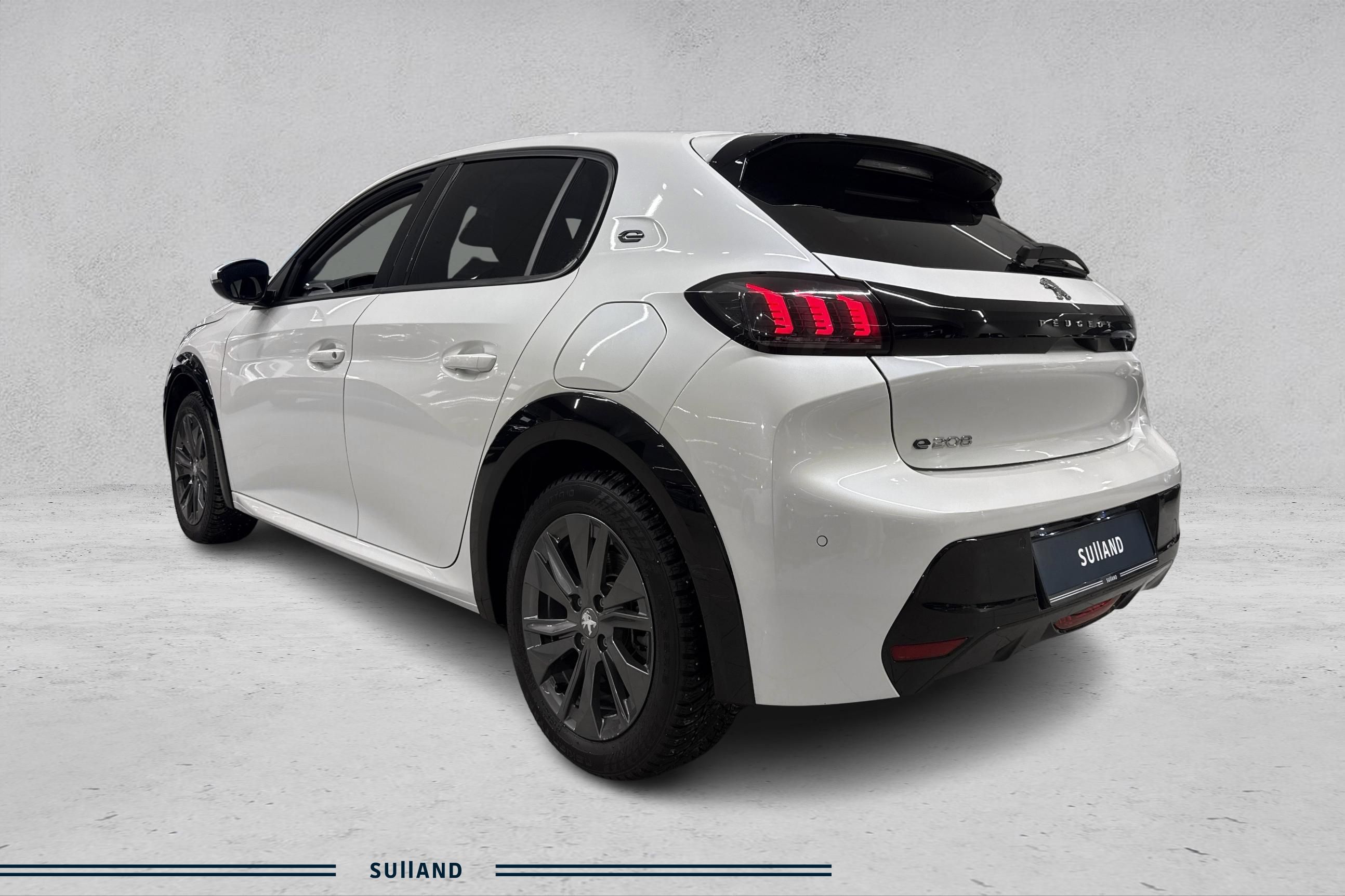 Thumnail bilde 2 av Peugeot e-208