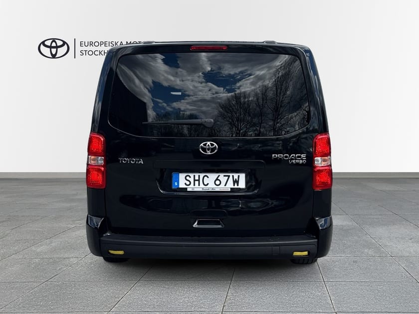 Bild 5 av Toyota Proace Verso 2,0 D-4D 180 HK SHUTTLE LONG 9-SITS VINTERHJUL MOMS