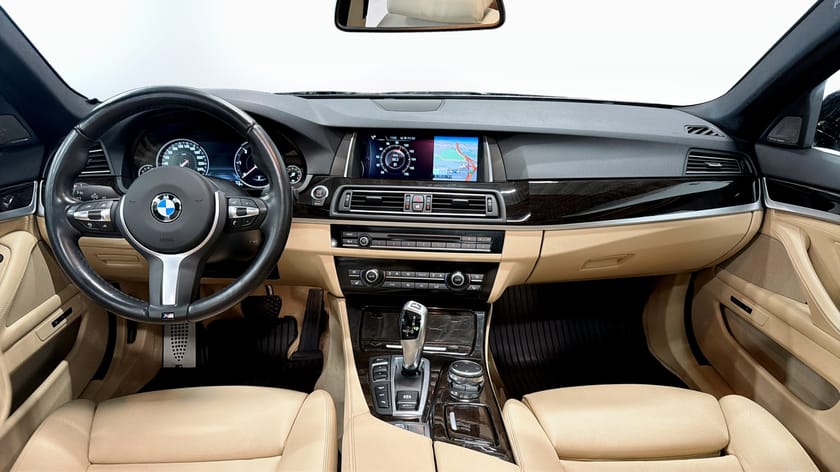 Bild 4 av BMW 530d xDrive Touring M Sport Pano Komfortstol H/K HUD 4-zon