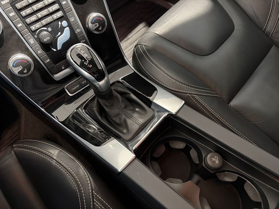 Volvo V60 2015 - miniatyr 12