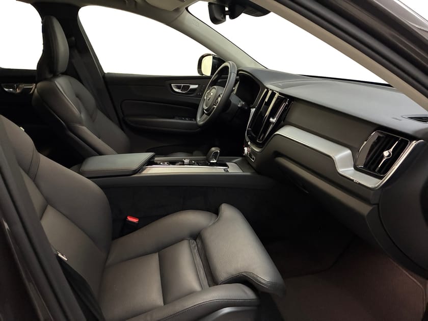 Bild 4 av Volvo XC60 T6 Plus Dark Nordic Edition | H/K | 360 Kamera | Dragkrok |