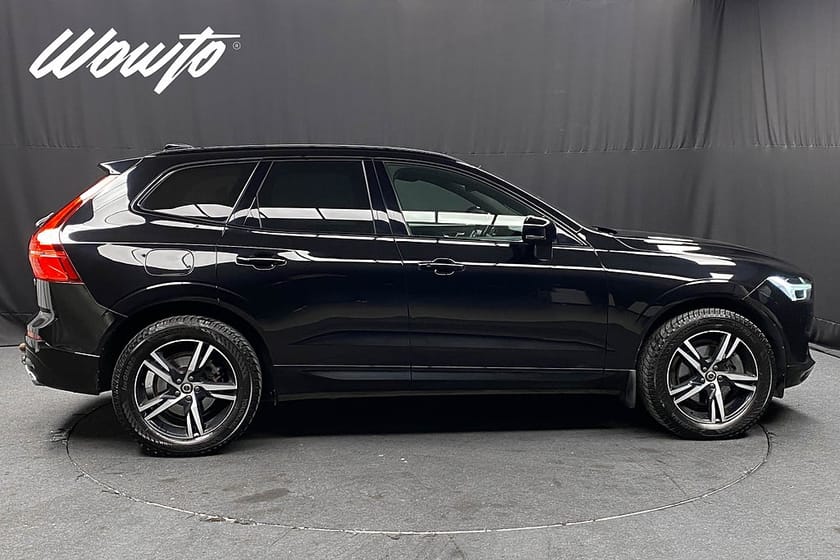 Bild 3 av Volvo XC60 B4 AWD 197HK R-Design /Drag /Värmare /H/K