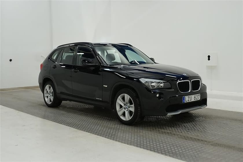 Bild 4 av BMW X1 sDrive18i 150hk Drag PDC M-Värme Fullservad Radio Pro