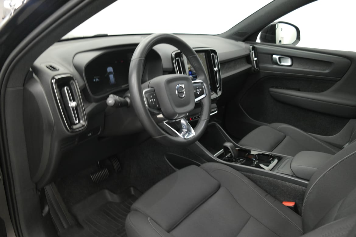 Volvo XC40 2023 - miniatyr 9