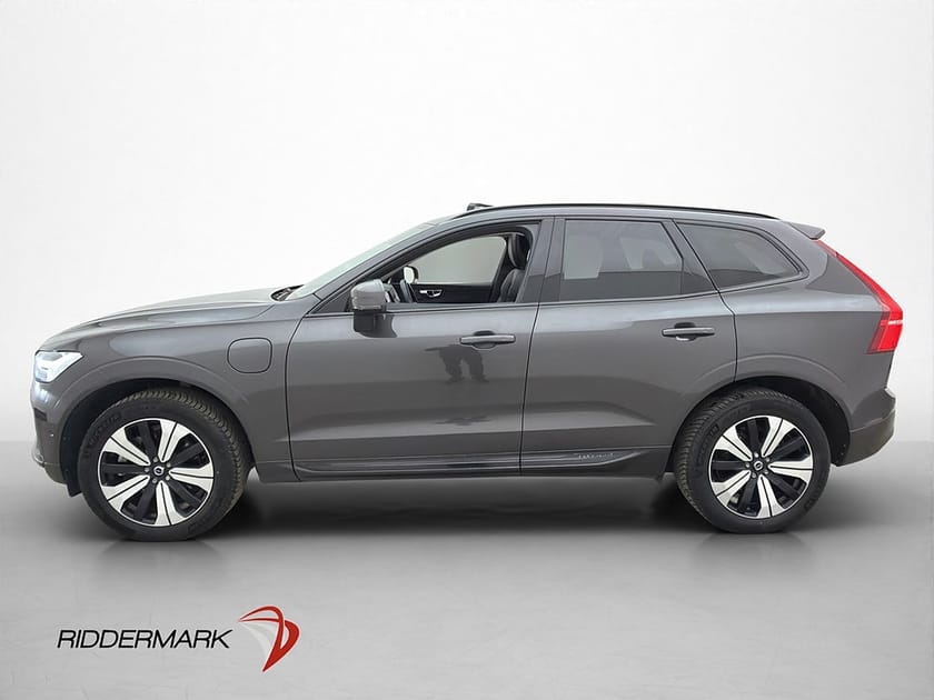Bild 1 av Volvo XC60 Core Edition LaddHybrid Pano 360-kamera Skin Drag