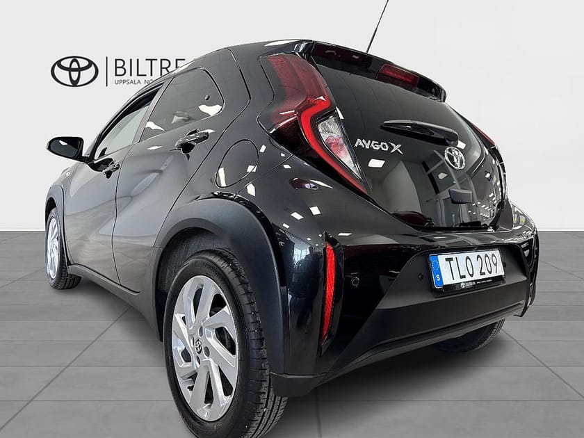 Bild 2 av Toyota Aygo X 1.0 VVT-i CVT Play Vinterhjul