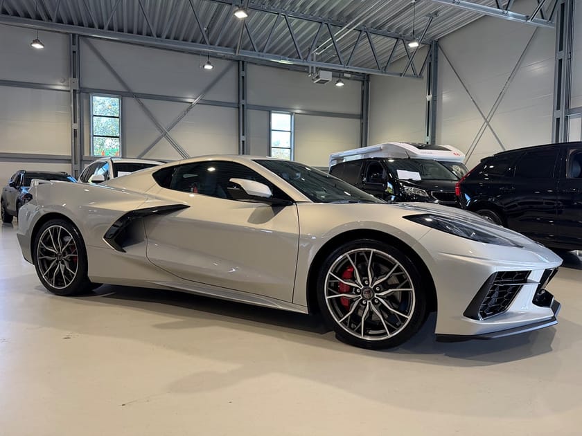 Bild 3 av Chevrolet Corvette Stingray C8 Targa 3LT Z51 482hk