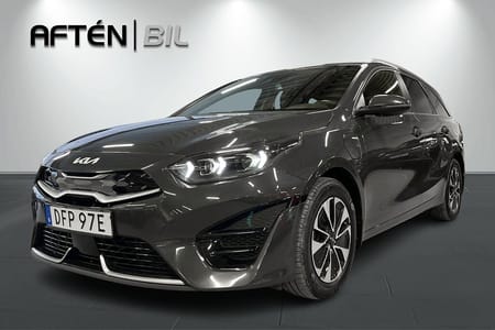 Kia Ceed Sportswagon Plug-in Hybrid SW Action