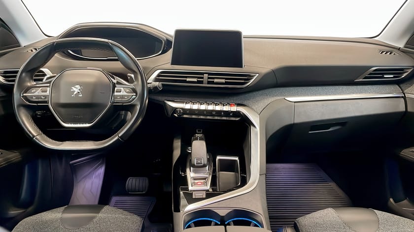 Bild 4 av Peugeot 3008 Bluetooth Backkamera Farthållare Keyless-start Sätesvärme