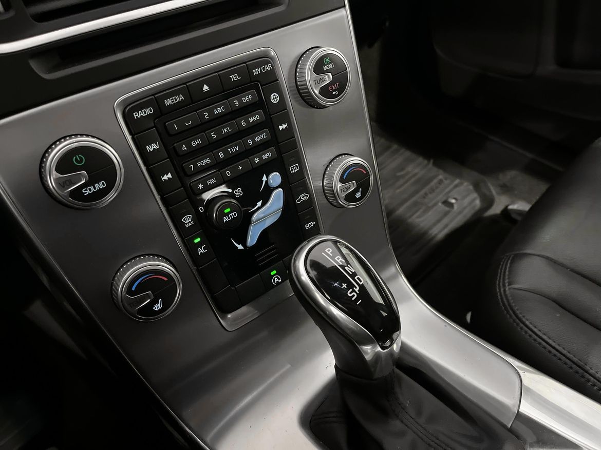 Volvo V60 2016 - miniatyr 18