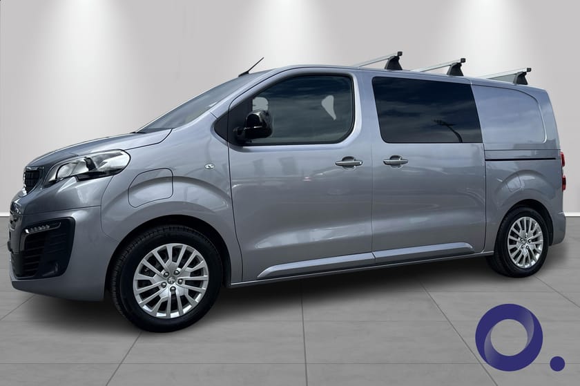 Bilde 2 av Peugeot e-Expert Mester L2 75 kWh, Cruise,Hengerf,Fint utstyrt!