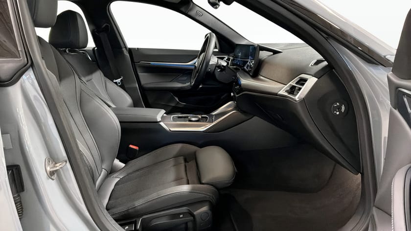 Bild 3 av BMW i4 eDrive40 Gran Coupé M SPORT DRAGKROK RATTVÄRME