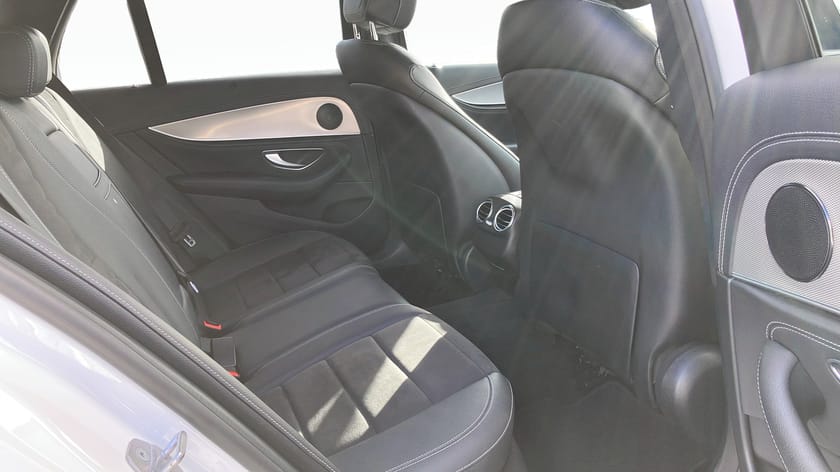 Bild 5 av Mercedes-Benz E 220 T d 4MATIC KOMBI