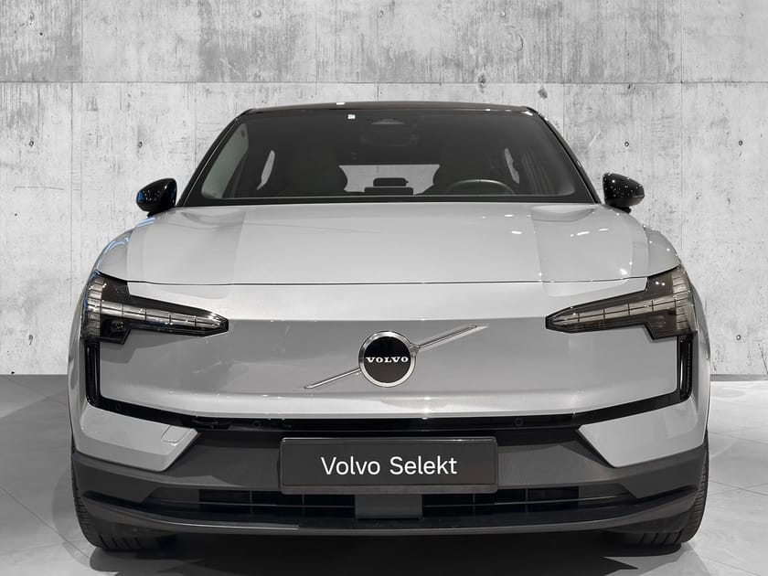 Bilde 2 av Volvo EX30 Twin Motor Performance Plus - Hengerfeste/Harman Kardon/Varme ratt