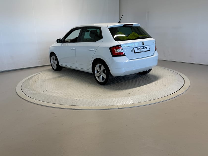 Bilde 4 av Škoda Fabia 1,2 90hk Style Cruise/BT/Carplay/Dab