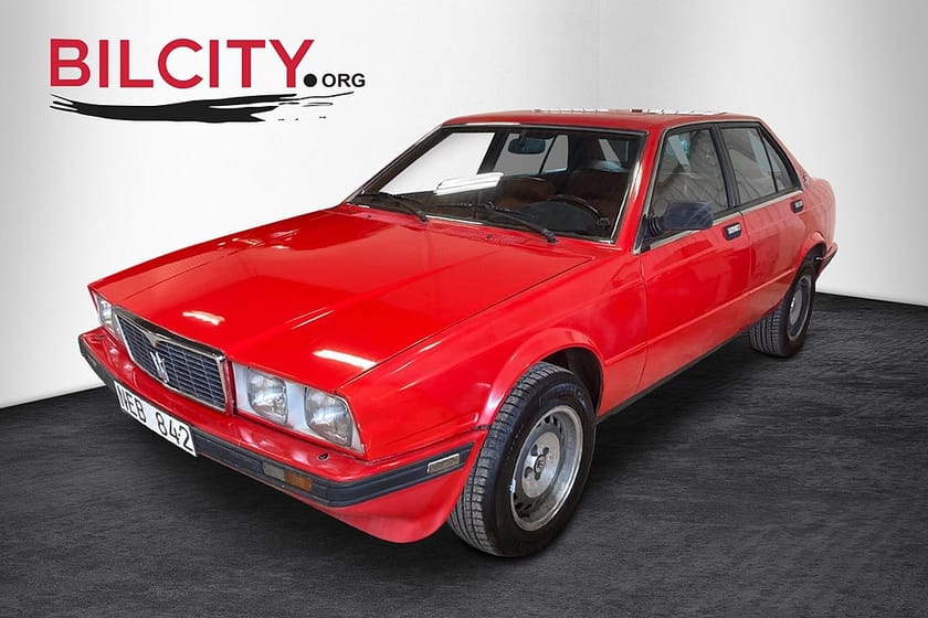 Bild 1 av Maserati 425i 2.5 V6 188hk 4-Dörr Soltak Svensksåld