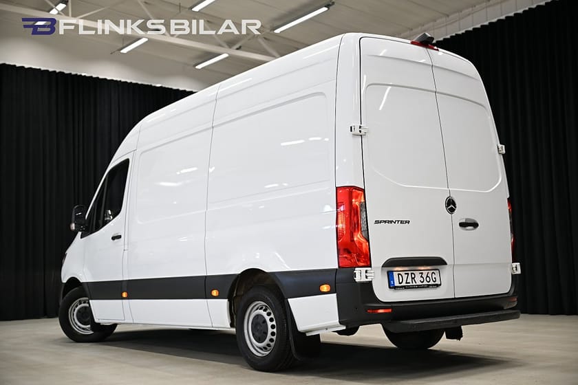 Bild 4 av Mercedes-Benz Sprinter 315 CDI RWD Skåpbil 150HK 9G Automat|Värmare|GPS|Backkamera|Leasbar