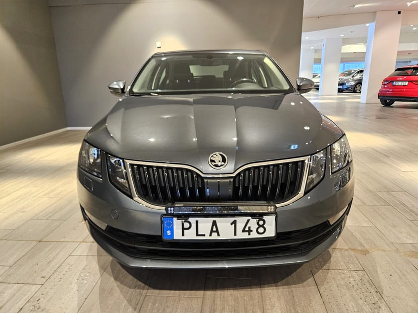 Bild 3 av Škoda Octavia 1.4 TSI 150hk | Drag V-hjul Ledramp Carplay