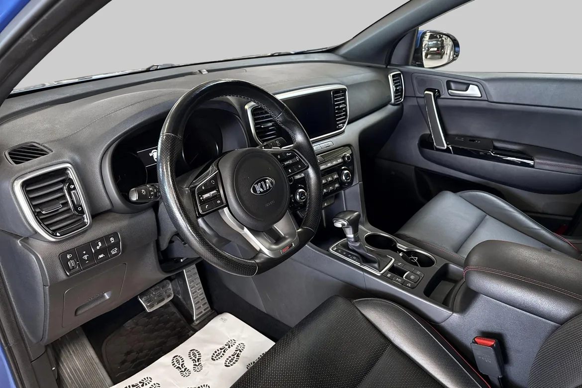 picture of a car