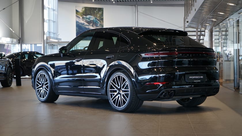 Bild 3 av Porsche Cayenne Coupé E-Hybrid 