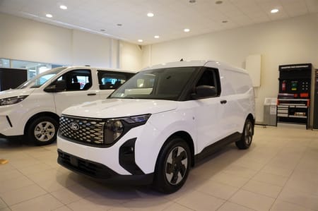 Ford E-Transit Courier