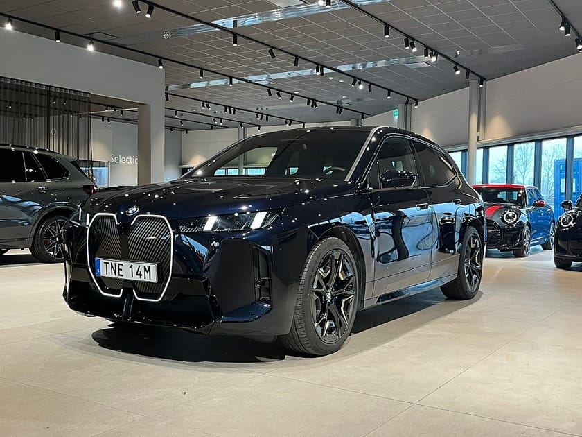Bild 1 av BMW iX xDrive60 M Sport Supercharged B&W 4,95%