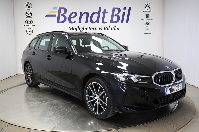 Bild 1 av BMW 330e xDrive Touring | Aktiv fartpilot | Dragkrok | Rattvärme