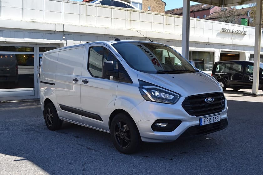 Bild 2 av Ford Transit Custom 300 2.0 SelectShift 130hk Drag+värmare