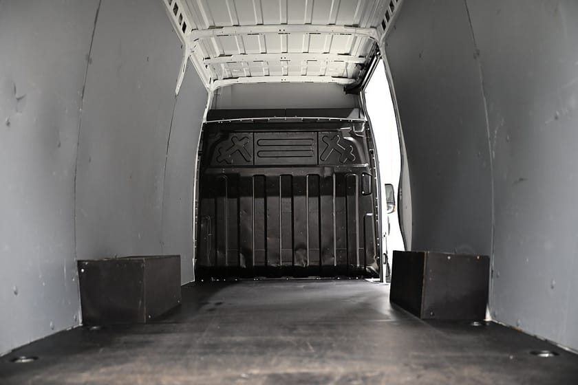 Bild 5 av Iveco Daily 35-140 Van 2.3 JTD 136HK XXL-Skåp|Automat|3.5ton-dragvikt|Leasebar