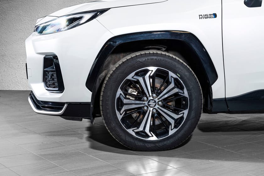 Bilde 3 av Suzuki Across Plug-in Hybrid E-Four PHEV 306hk GLX First Edition