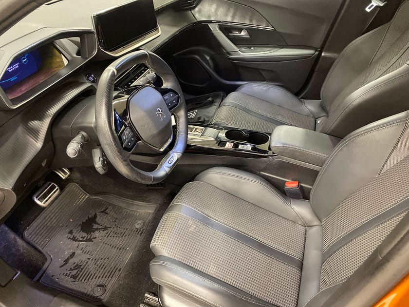 Bild 2 av Peugeot e-2008 GT Electric 5-d SUV