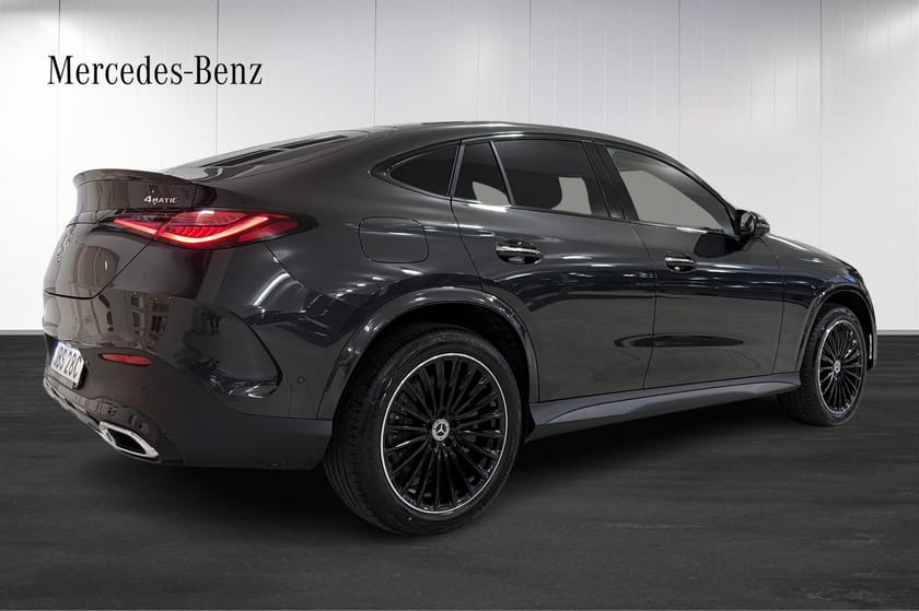 Bild 4 av Mercedes-Benz GLC 300 e Coupé 4MATIC 4M AMG / Panorama / Drag *DEMO*