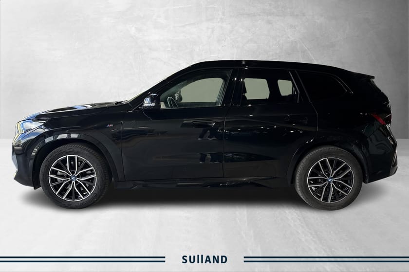 Bilde 2 av BMW iX1 xDrive30 M-SPORT,HENGERFESTE, PANORAMATAK, H&K, SERVICEAVTALE