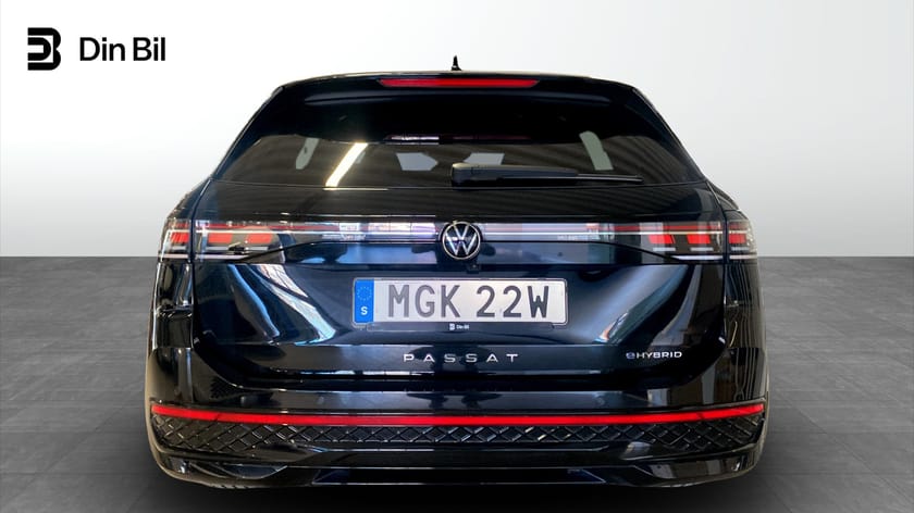 Bild 5 av Volkswagen Passat Variant eHybrid R-line Black Panorama
