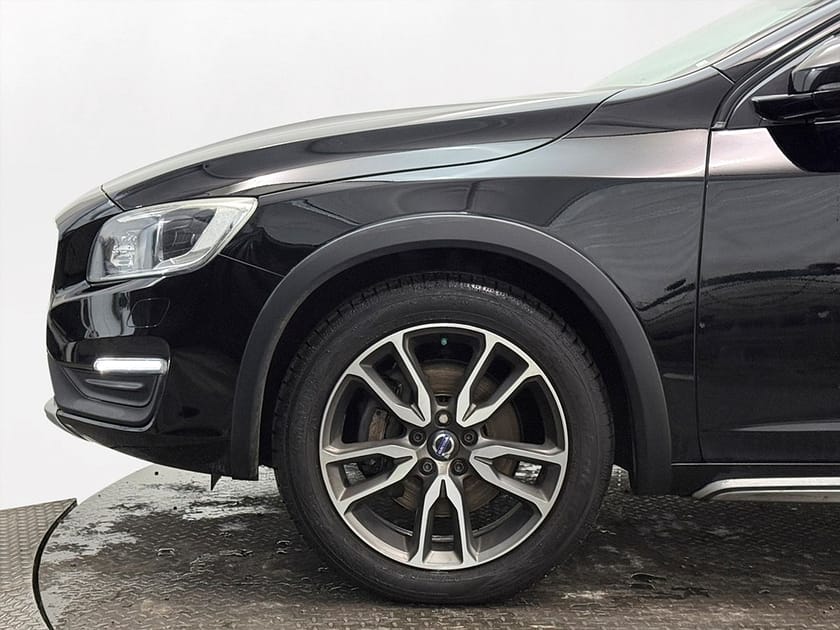 Bild 3 av Volvo V60 Cross Country D4 AWD Momentum Värmare LED-ramp 190hk