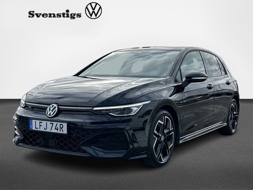 Bild 1 av Volkswagen Golf R-Line Edition 150 hk eTSI Keyless 18 tum