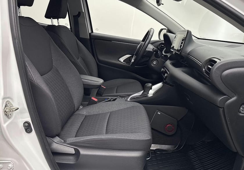 Bild 5 av Toyota Yaris Hybrid CVT Active / Backkamera / Kupévärmare / Moms