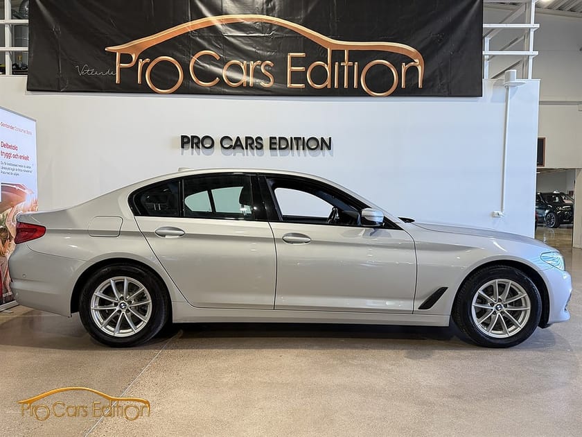 Bild 3 av BMW 520d xDrive Sedan 520 GPS /Drag/Rattvärme/SoV-Hjul/PDC
