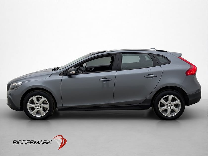 Bild 1 av Volvo V40 Cross Country D2 120hk P-Värmare VoC P-Sensorer