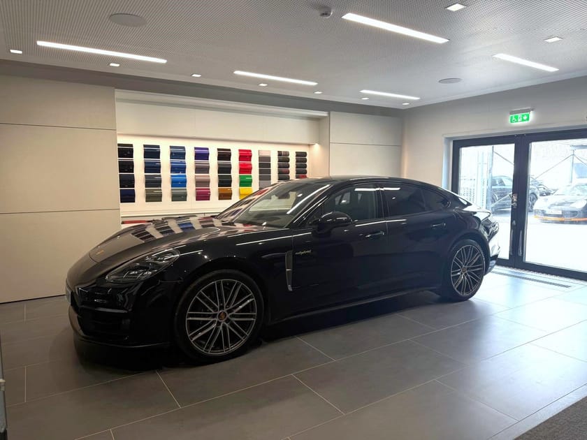 Bild 1 av Porsche Panamera 4 E-Hybrid / Platinum Edition