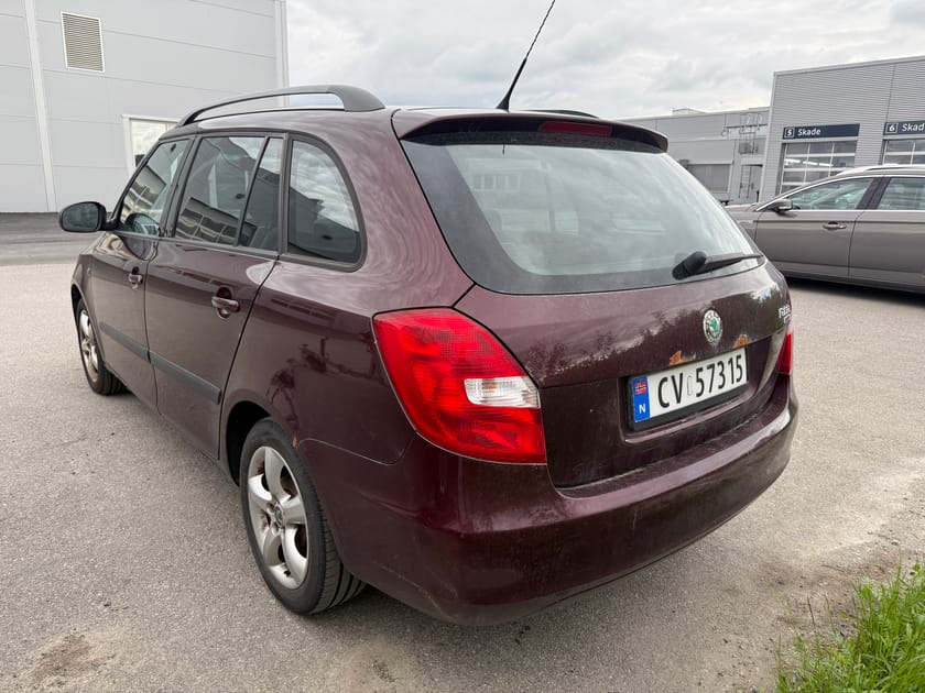 Bilde 2 av Škoda Fabia Stasjonsvogn | Rep.objekt | Nytt prosjekt? |
