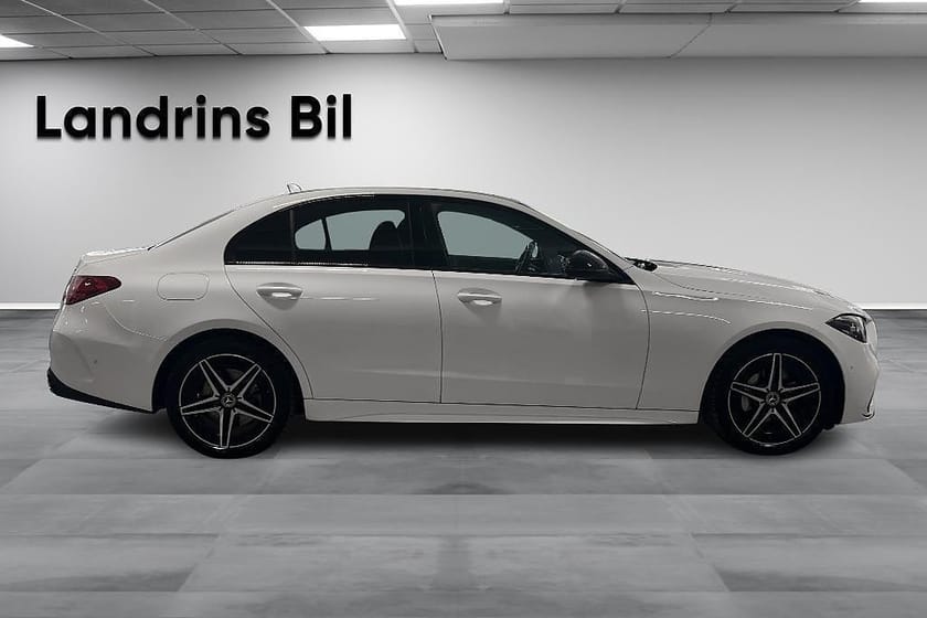 Bild 4 av Mercedes-Benz C 300 e 4MATIC Sedan Laddhybrid AMG-Line