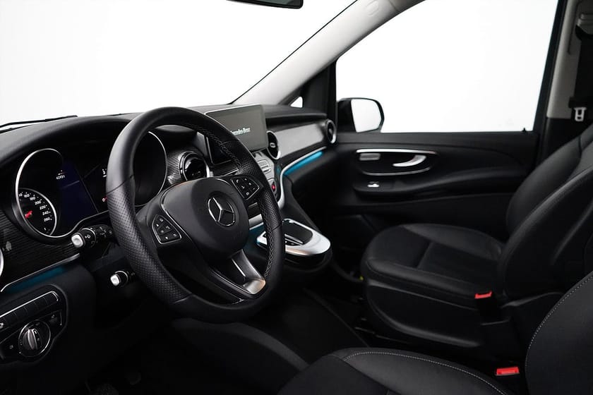 Bild 5 av Mercedes-Benz V 250d 3.2t V250d / 190hk / 360° / CarPlay / Moms