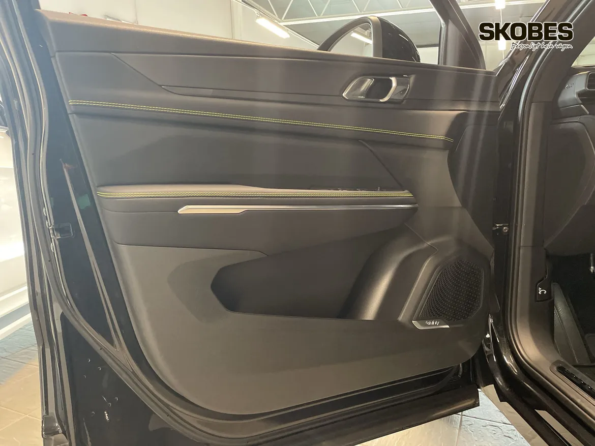 Lynk & Co 01 PHEV