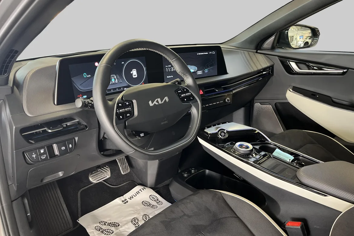 picture of a car