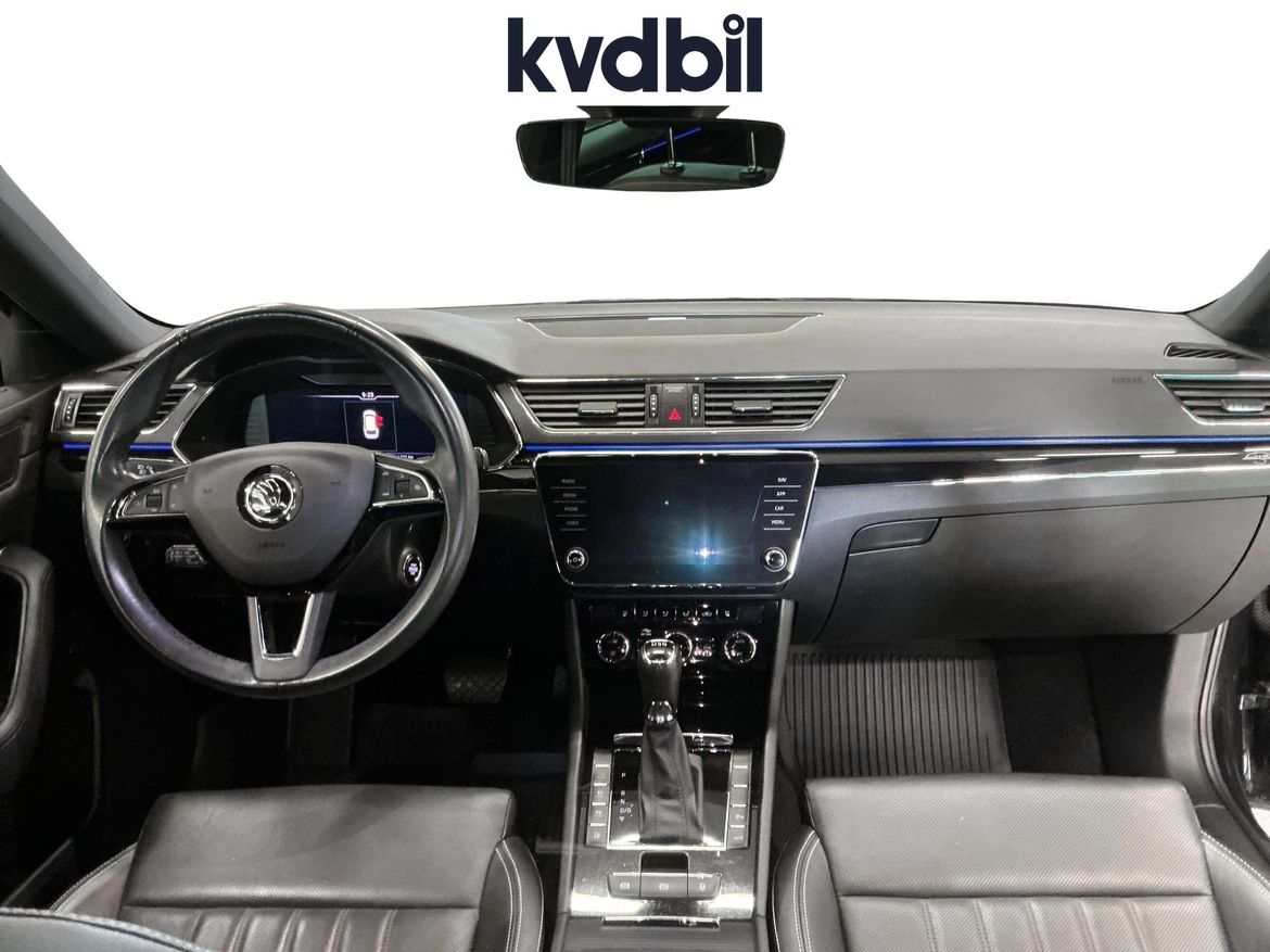 Škoda Superb iV Combi 1.4 TSI iV DSG Sekventiell, 218hk, 2020