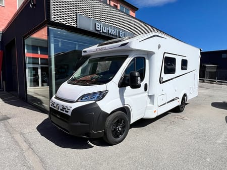 Fiat Ducato Conversion Chassi Platform Etrusco T 6.9 BB /140 hk / Familjebil 6 åkande - våningssäng bak / REA!