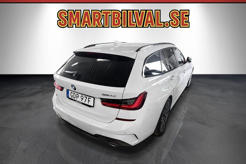 Bild 5 av BMW 320d xDrive Touring 320 Steptronic M Sport S+V Hjul Nyservad